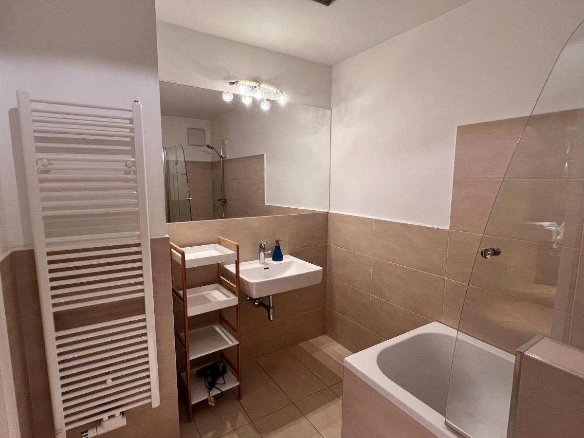 Exclusive Center Vienne