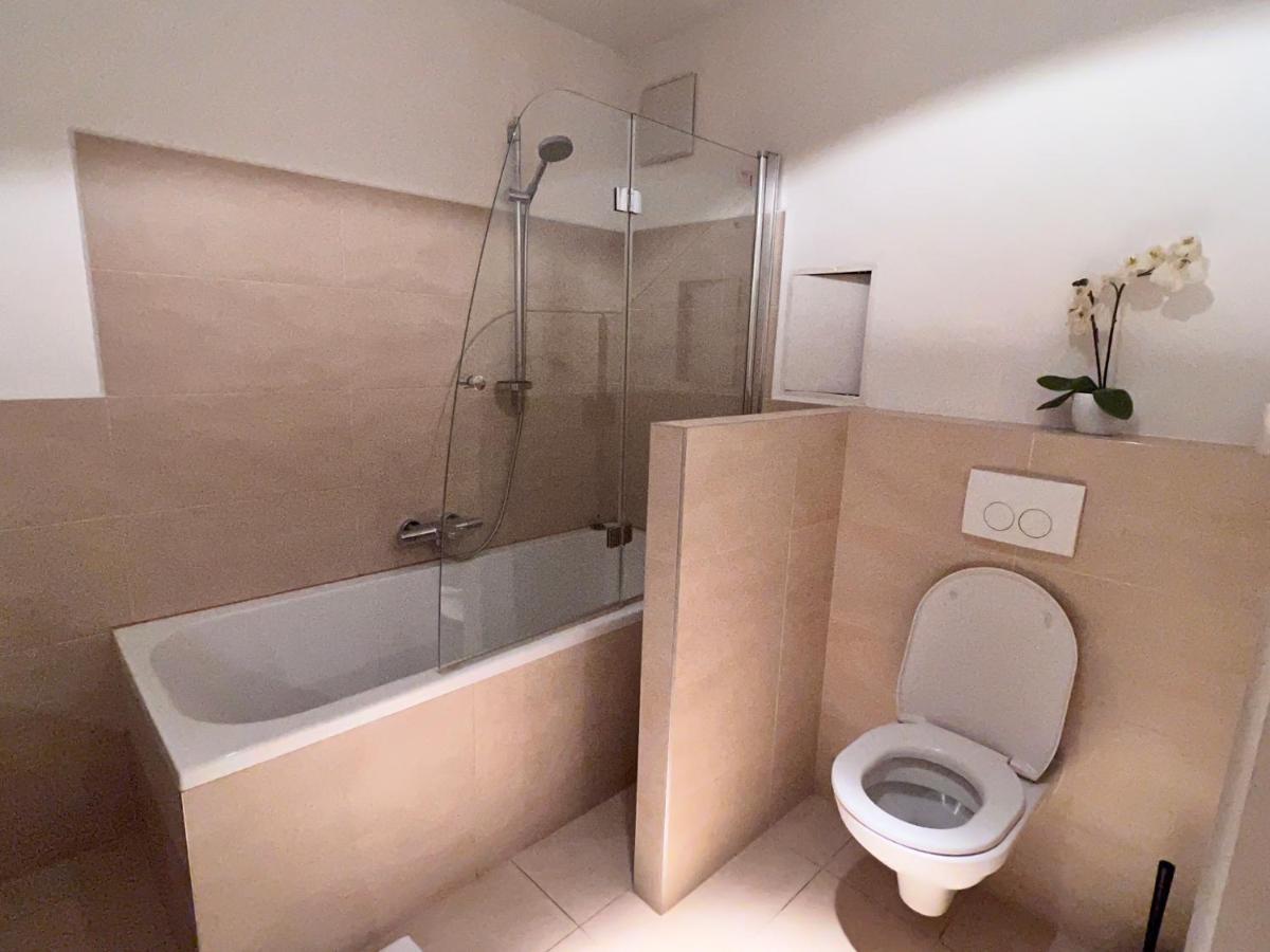 Exclusive Center Apartment *